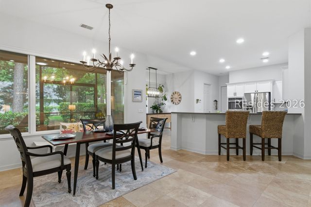 2 Holly Ln, Bluffton, SC 29909