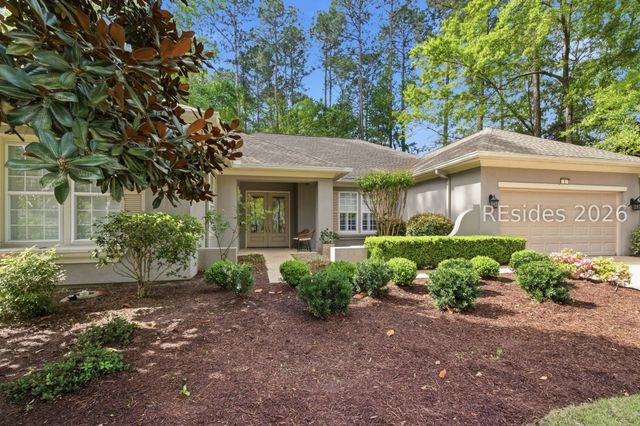 2 Holly Ln, Bluffton, SC 29909