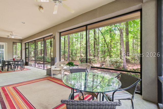 2 Holly Ln, Bluffton, SC 29909