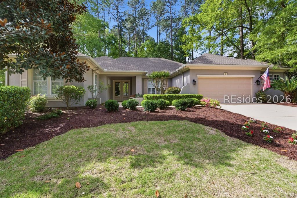 2 Holly Ln, Bluffton, SC 29909