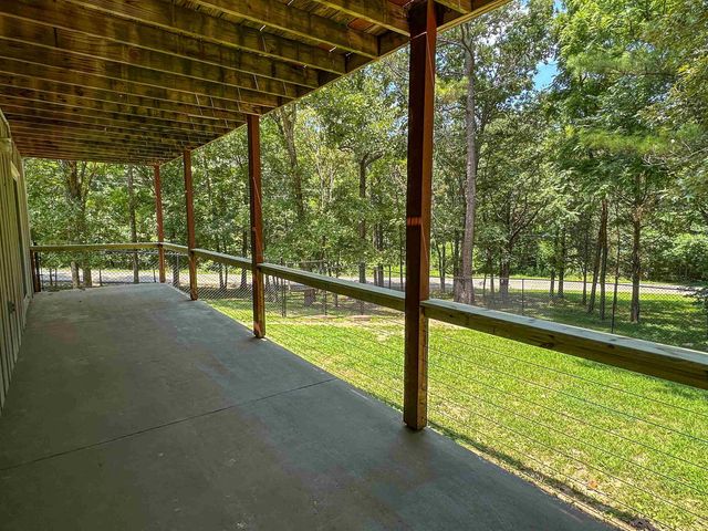 86 Cherokee Road, Cherokee Village, AR 72529