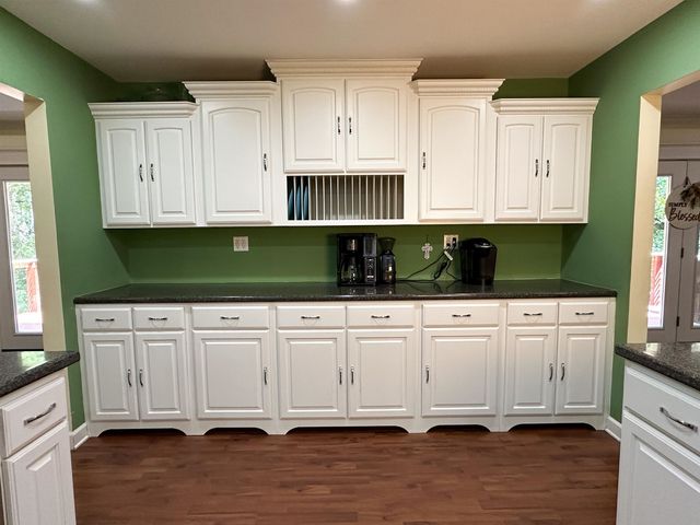 86 Cherokee Road, Cherokee Village, AR 72529