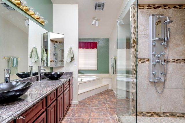 1820 W Wimbledon Way, Oro Valley, AZ 85737