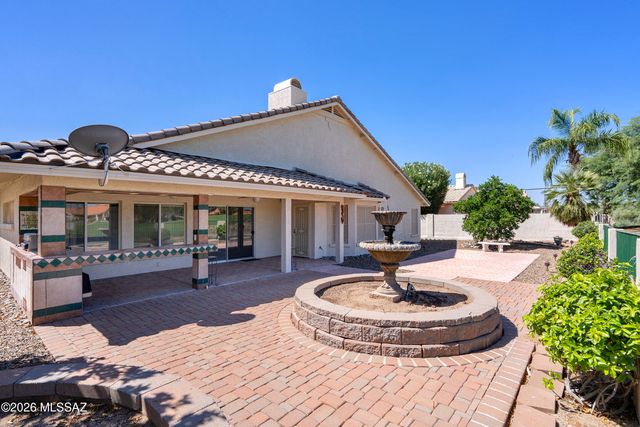 1820 W Wimbledon Way, Oro Valley, AZ 85737