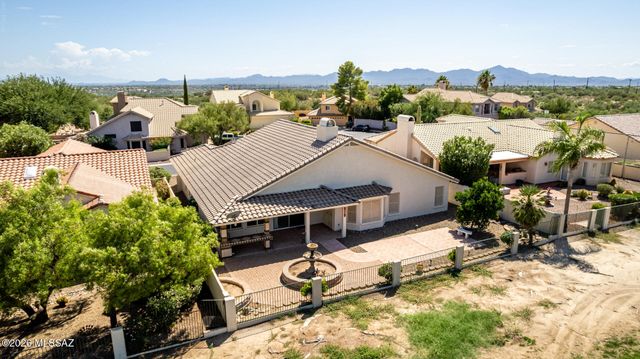1820 W Wimbledon Way, Oro Valley, AZ 85737