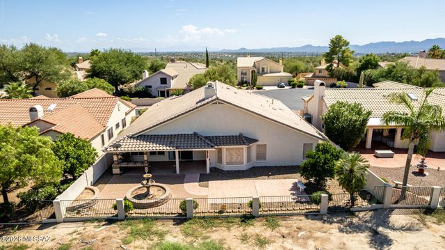 1820 W Wimbledon Way, Oro Valley, AZ 85737