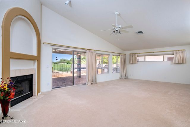 1820 W Wimbledon Way, Oro Valley, AZ 85737