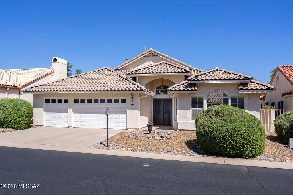 1820 W Wimbledon Way, Oro Valley, AZ 85737