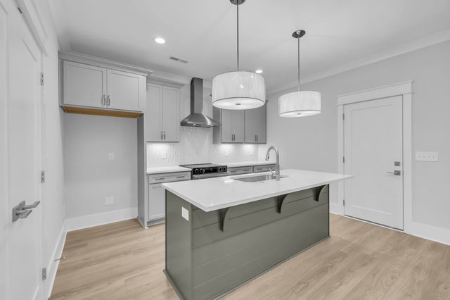 1960 Grace Johns Cir, Murfreesboro, TN 37128