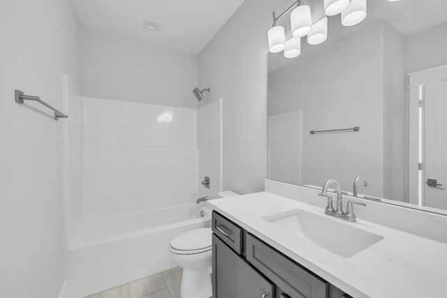 1960 Grace Johns Cir, Murfreesboro, TN 37128