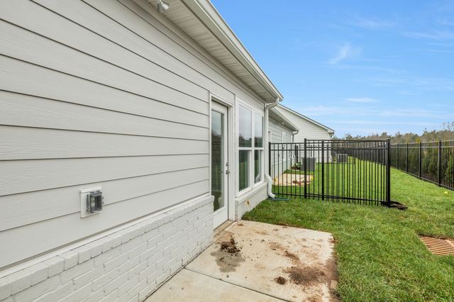 1960 Grace Johns Cir, Murfreesboro, TN 37128
