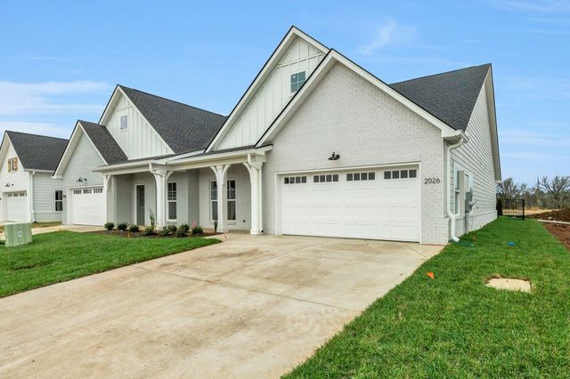 1960 Grace Johns Cir, Murfreesboro, TN 37128