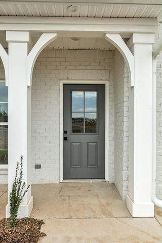 1960 Grace Johns Cir, Murfreesboro, TN 37128
