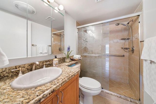 9900 Pineapple Tree Drive 106, Boynton Beach, FL 33436