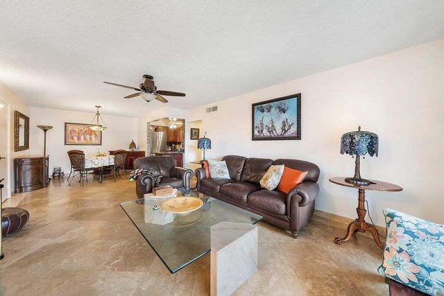 9900 Pineapple Tree Drive 106, Boynton Beach, FL 33436
