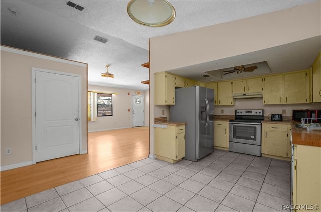 1711 N Croft Avenue, Inverness, FL 34453