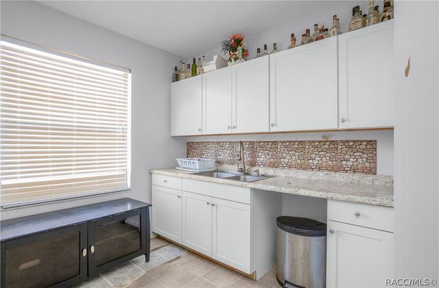 1711 N Croft Avenue, Inverness, FL 34453