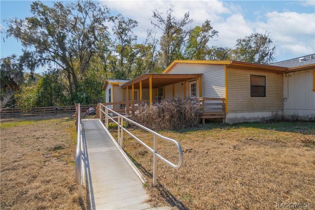 1711 N Croft Avenue, Inverness, FL 34453