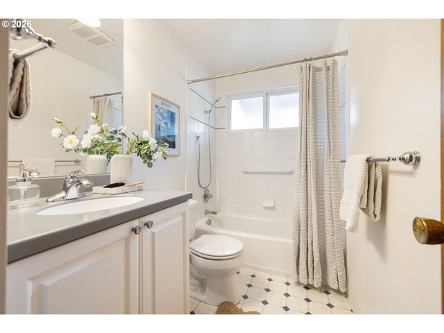 3360 Ne 133RD Ave, Portland, OR 97230