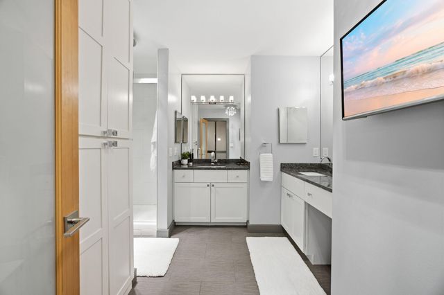 1200 Nicollet Mall 217, Minneapolis, MN 55403