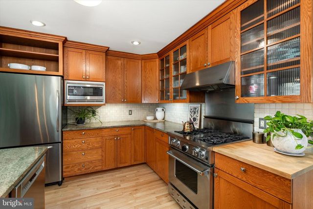 771 KINGSTON RD, Princeton, NJ 08540