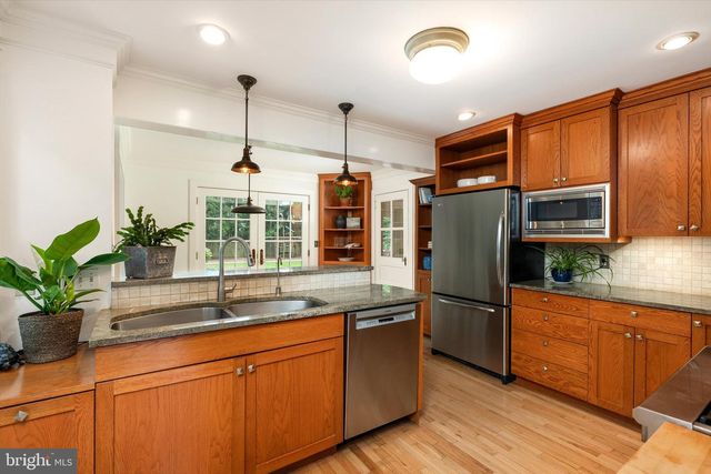 771 KINGSTON RD, Princeton, NJ 08540