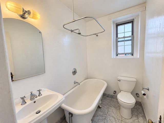 253 Garth Road 2A, Scarsdale, NY 10583