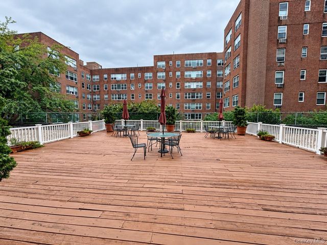 253 Garth Road 2A, Scarsdale, NY 10583