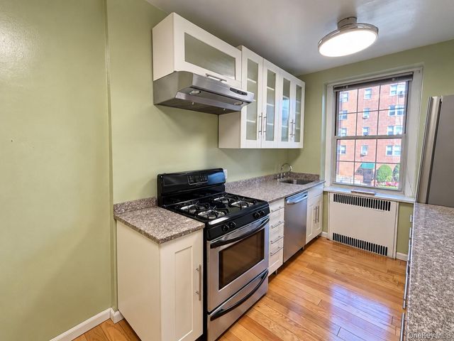 253 Garth Road 2A, Scarsdale, NY 10583