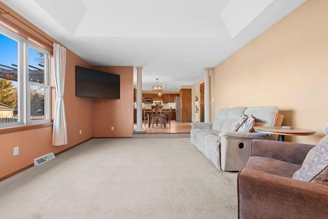 2441 INGOLD COURT, Green Bay, WI 54313