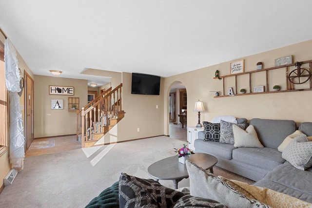 2441 INGOLD COURT, Green Bay, WI 54313