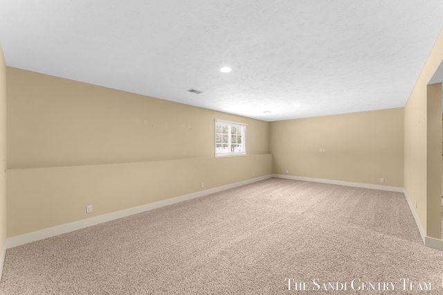 601 Lakeview Lane 1, Spring Lake, MI 49456