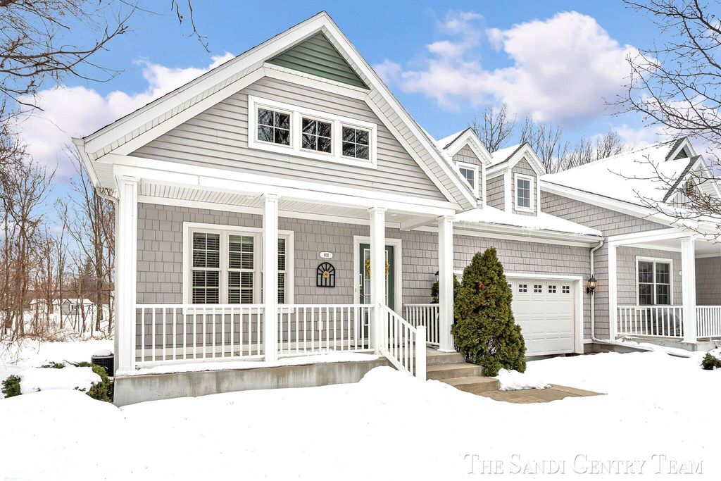 601 Lakeview Lane 1, Spring Lake, MI 49456