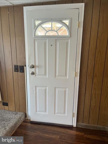 17813 SHERMAN AVE, Hagerstown, MD 21740