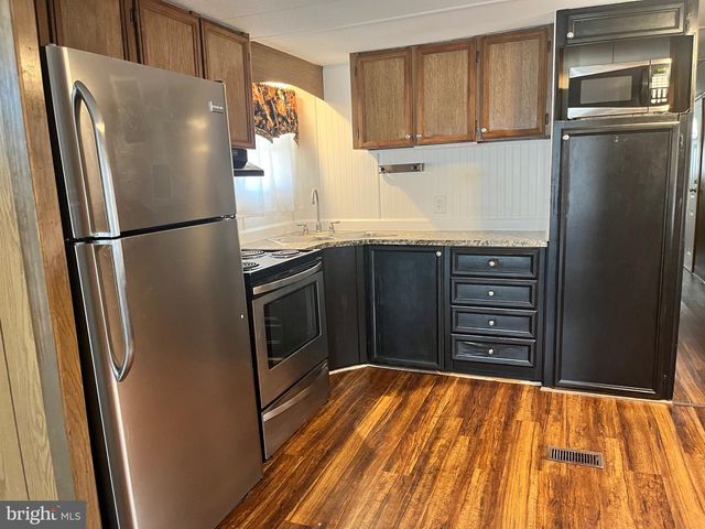 17813 SHERMAN AVE, Hagerstown, MD 21740