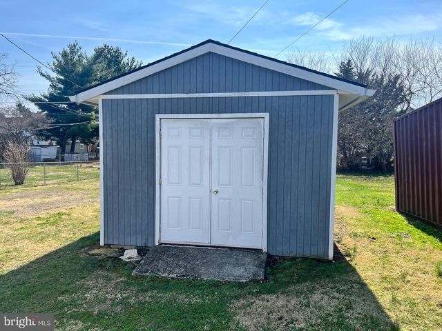 17813 SHERMAN AVE, Hagerstown, MD 21740