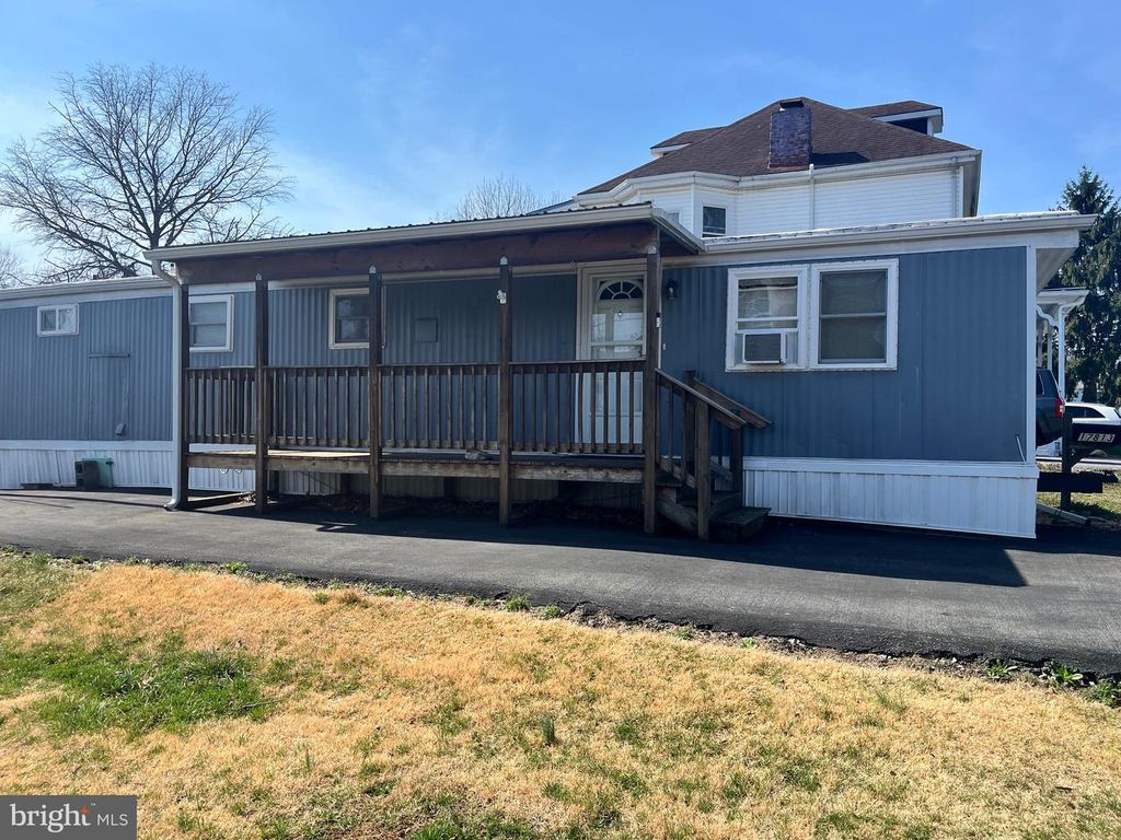 17813 SHERMAN AVE, Hagerstown, MD 21740