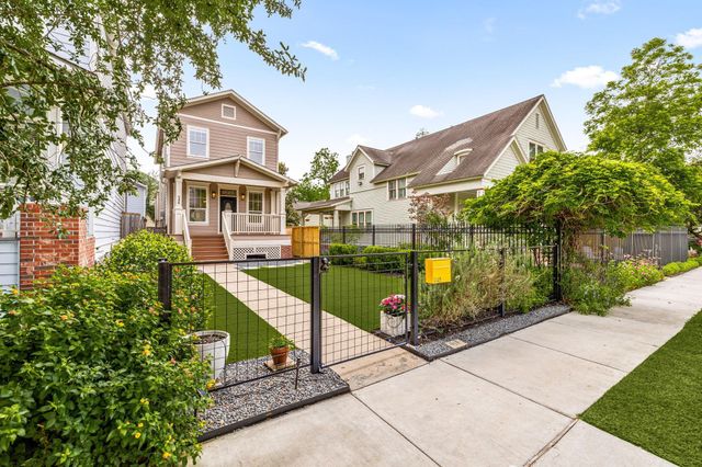 948 Ashland Street, Houston, TX 77008