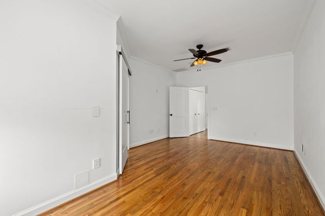 948 Ashland Street, Houston, TX 77008
