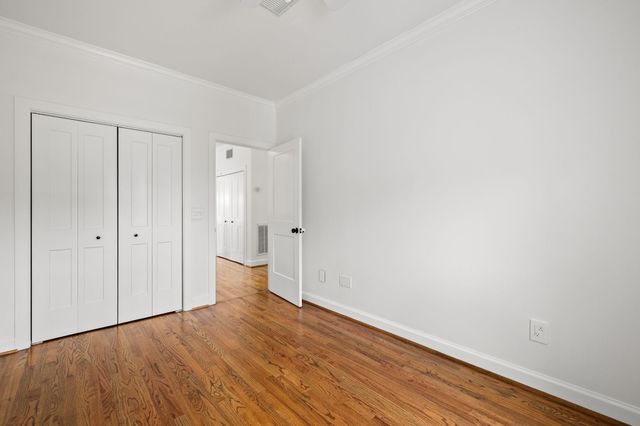 948 Ashland Street, Houston, TX 77008
