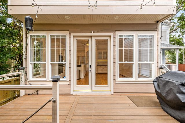 948 Ashland Street, Houston, TX 77008