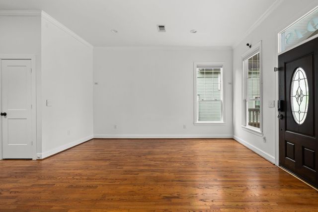 948 Ashland Street, Houston, TX 77008
