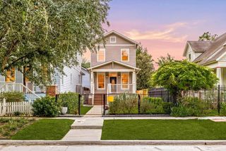 948 Ashland Street, Houston, TX 77008