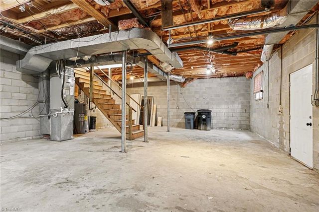 1711 Hanging Valley Court, Kernersville, NC 27284