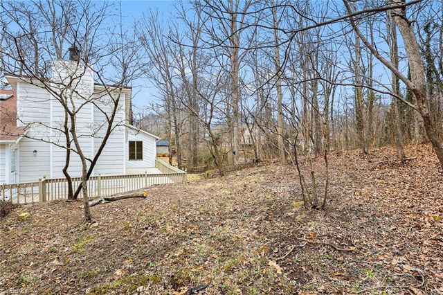 1711 Hanging Valley Court, Kernersville, NC 27284