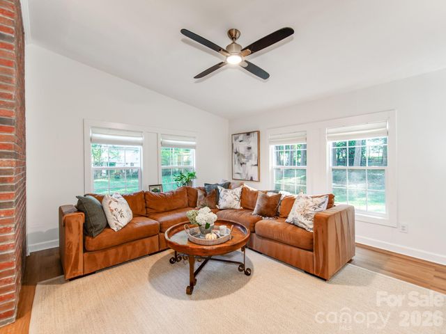 6821 Old Post Road, Charlotte, NC 28212