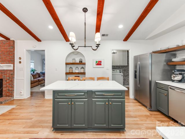 6821 Old Post Road, Charlotte, NC 28212