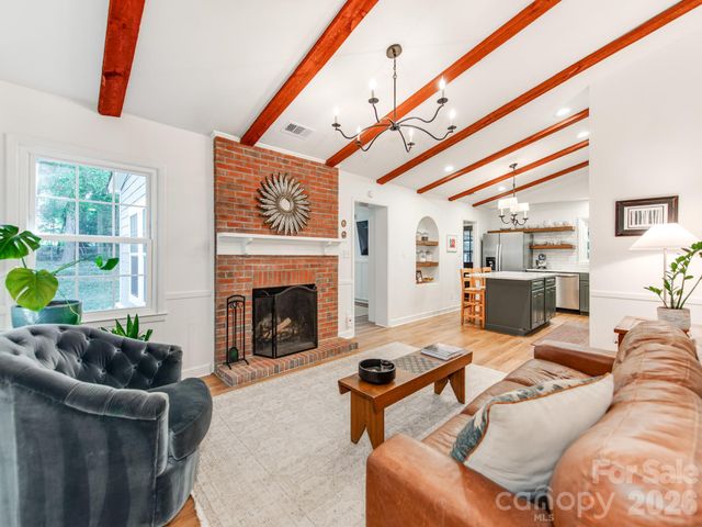 6821 Old Post Road, Charlotte, NC 28212