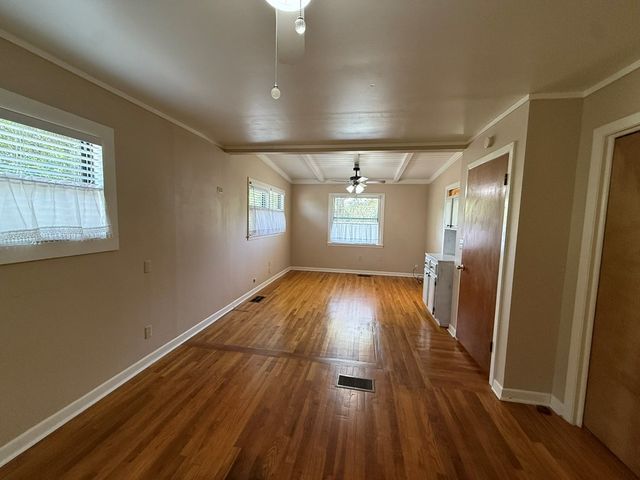 516 Harper Rd, Kerrville, TX 78028