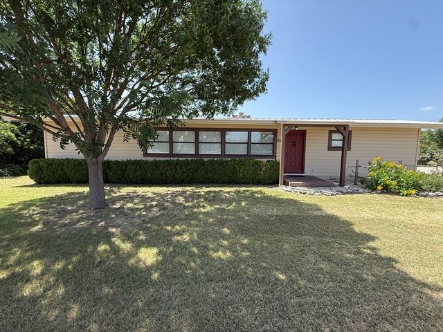 516 Harper Rd, Kerrville, TX 78028